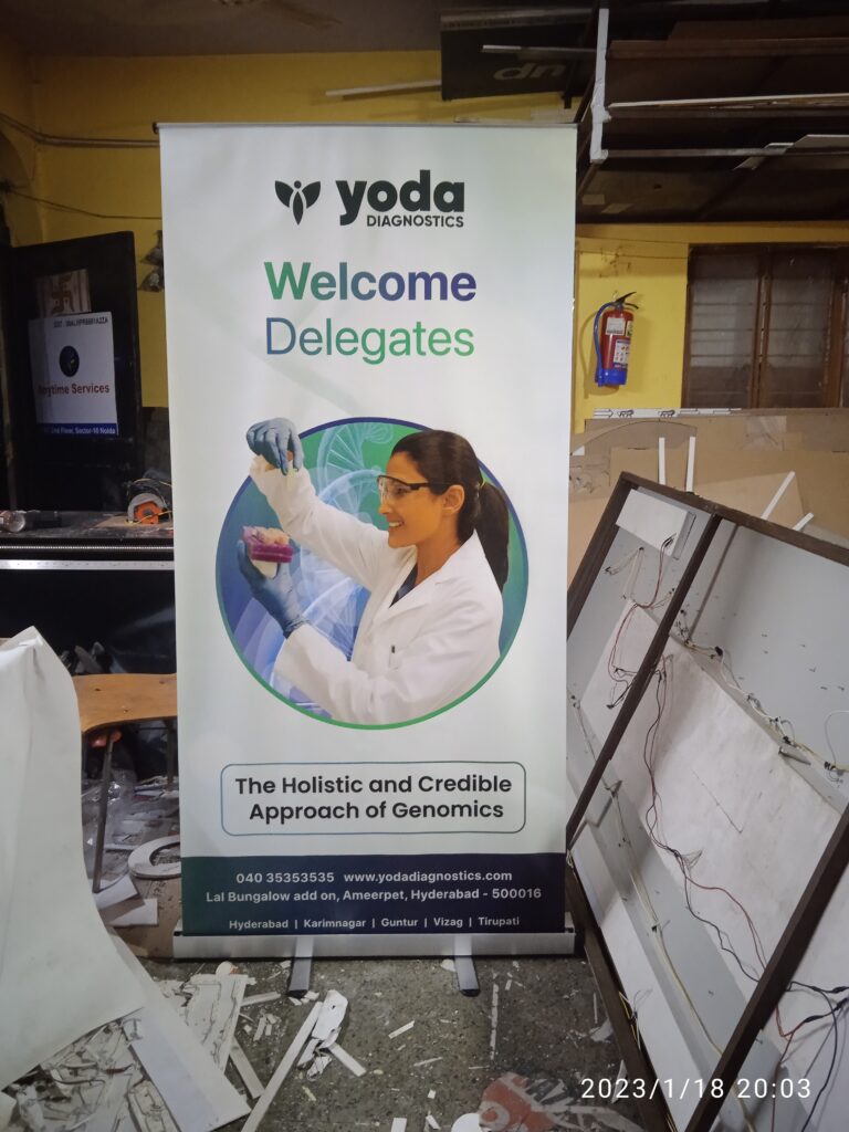 Roll up banner standee
