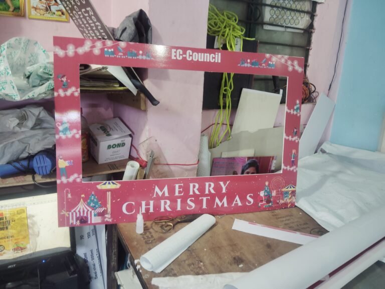 Sunboard Cutout for Selfie